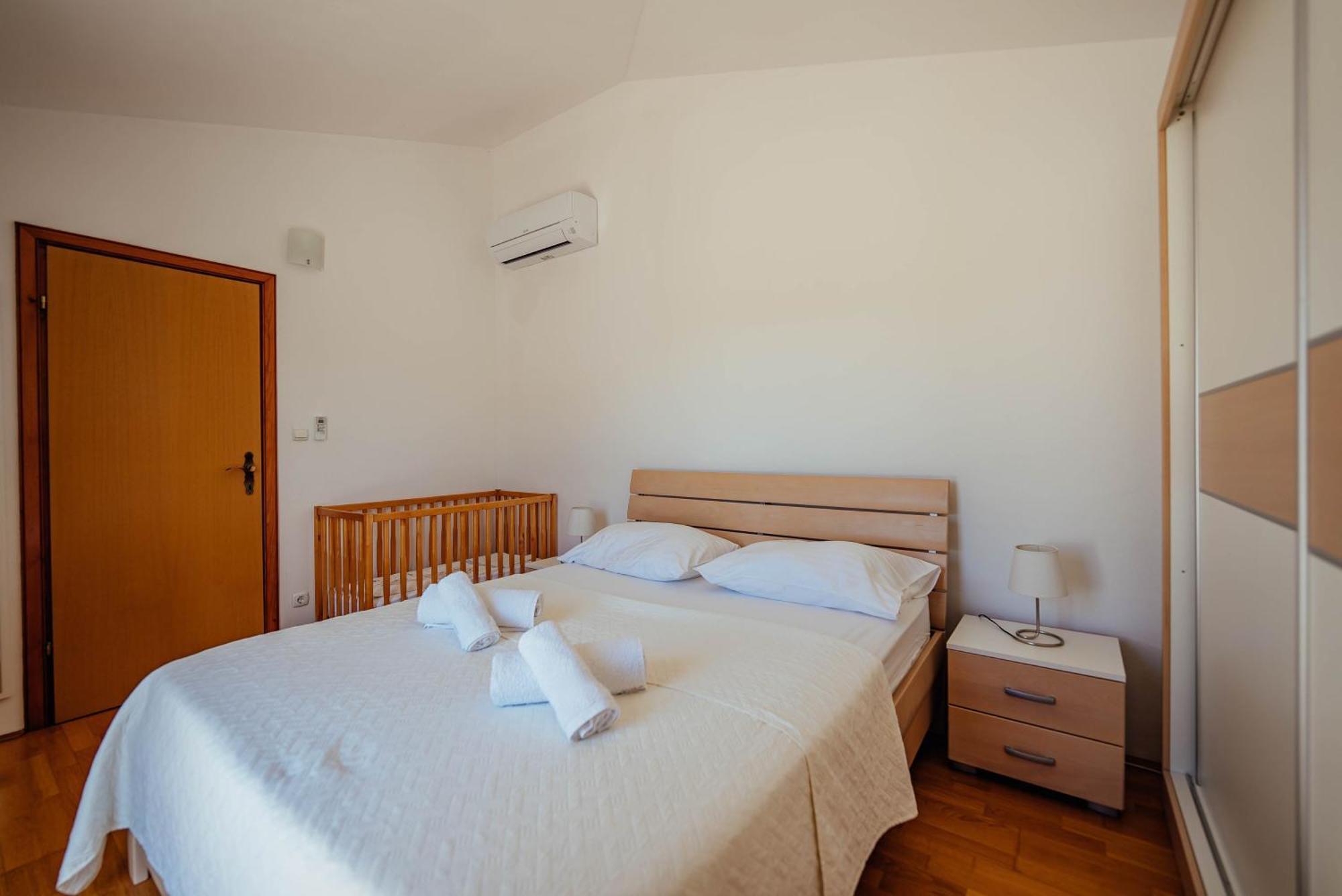 Villa Latica Donji Prolozac Экстерьер фото