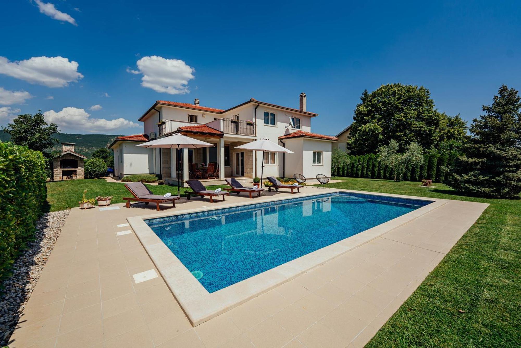Villa Latica Donji Prolozac Экстерьер фото